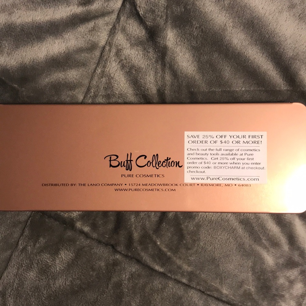 Pure Cosmetics Buff Collection - Picture 4 of 4